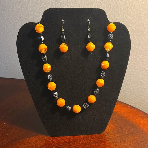 Jewelry - Handmade Jewelry Set - Large Orange and Black Beads